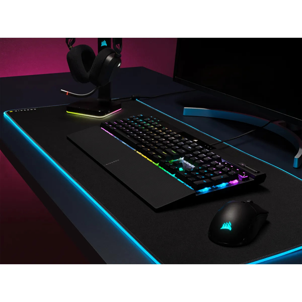 Corsair K70 PRO, Full-size (100%), USB, Opto-mechanical key switch, QWERTY, RGB LED, Black