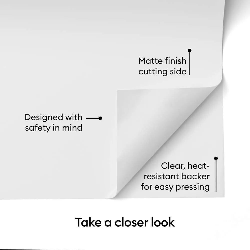 2011316 - Cricut Smart Iron-On 33x91cm 1 Sheet (Black)