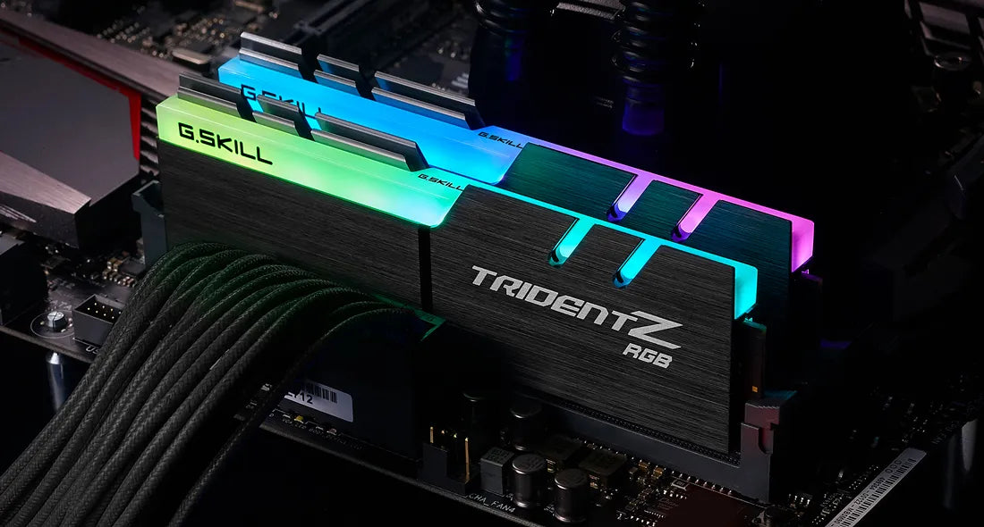 G.Skill Trident Z RGB F4-4000C18D-16GTZRB, 16 GB, 2 x 8 GB, DDR4, 4000 MHz, 288-pin DIMM