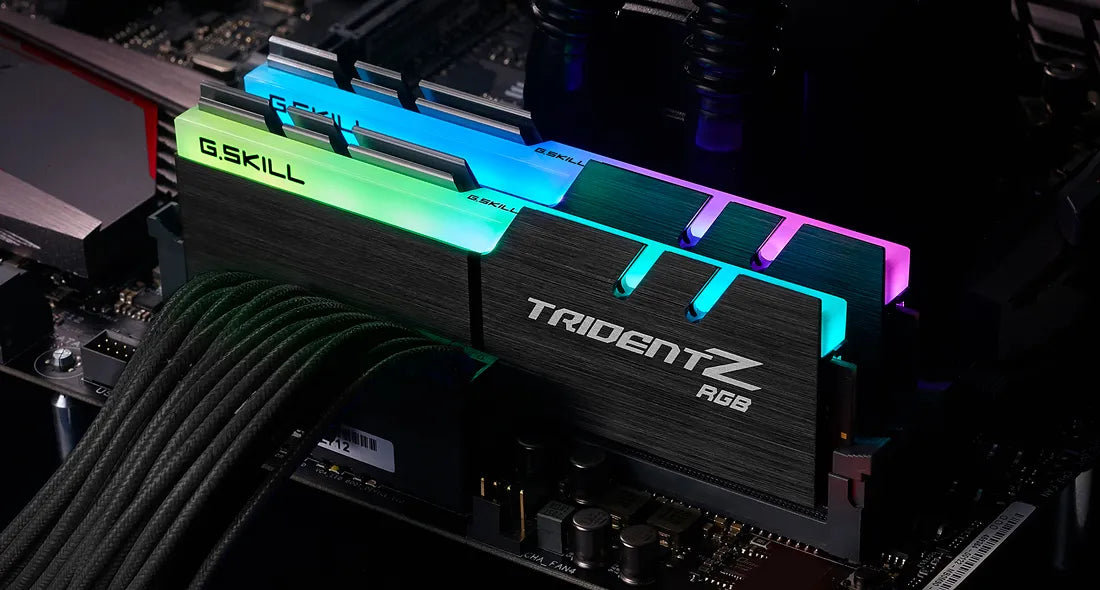 G.Skill Trident Z RGB F4-4000C18D-16GTZRB, 16 GB, 2 x 8 GB, DDR4, 4000 MHz, 288-pin DIMM