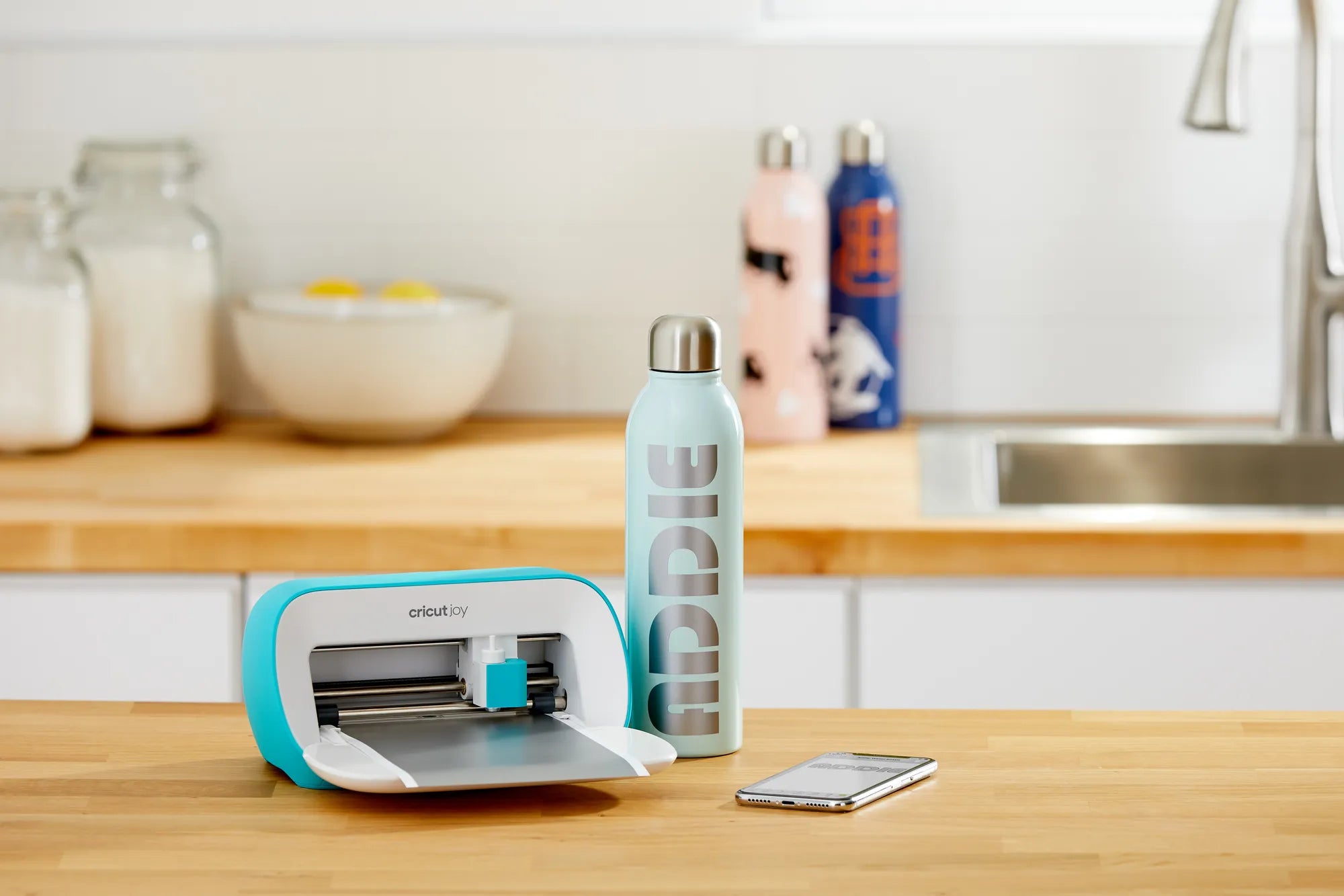 Cricut Joy, Electronic, Iron-on, 11.4 cm, 16.5 cm, Blue, White, Android, iOS