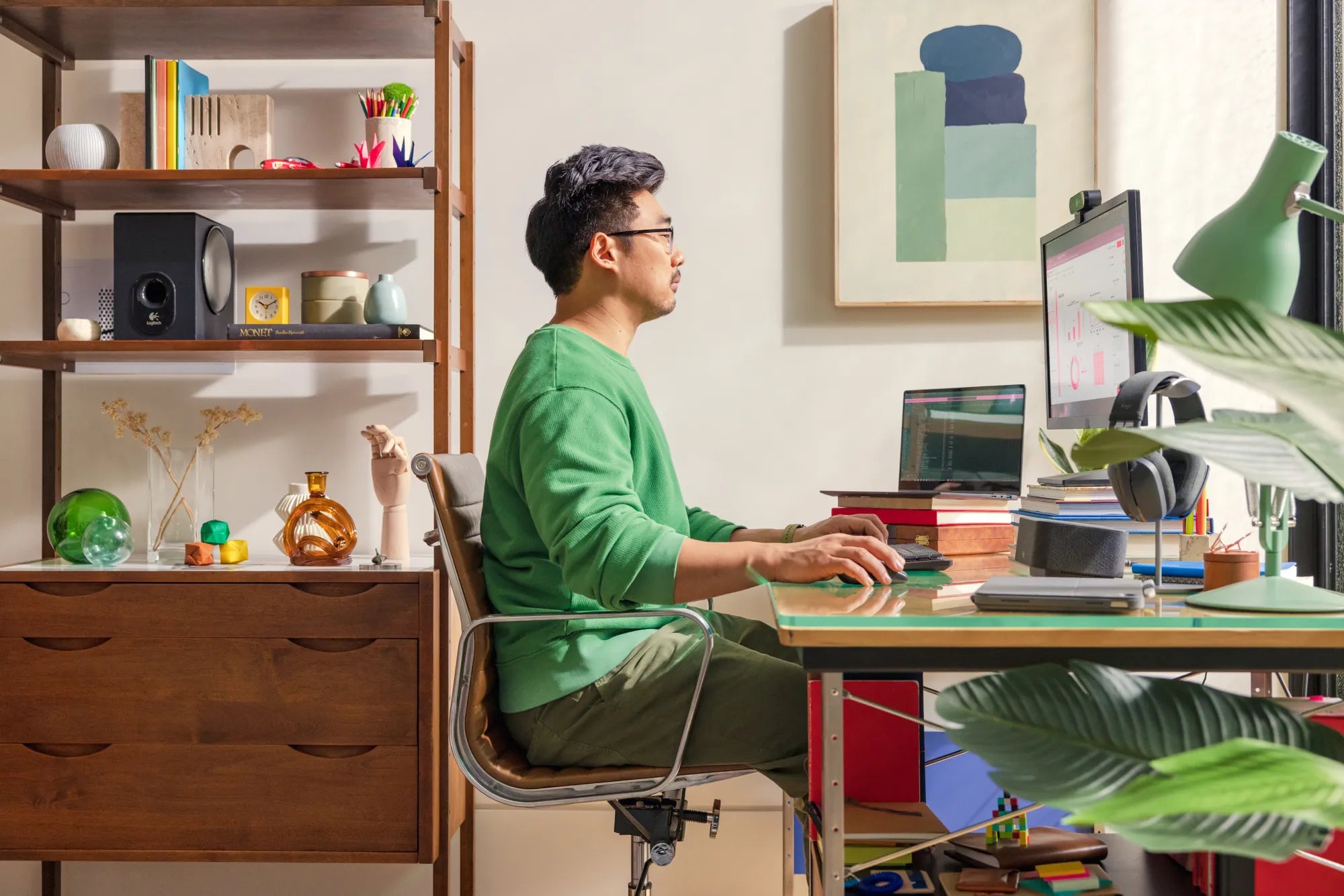 Logitech MX Anywhere 3S, Right-hand, Laser, RF Wireless + Bluetooth, 8000 DPI, Graphite