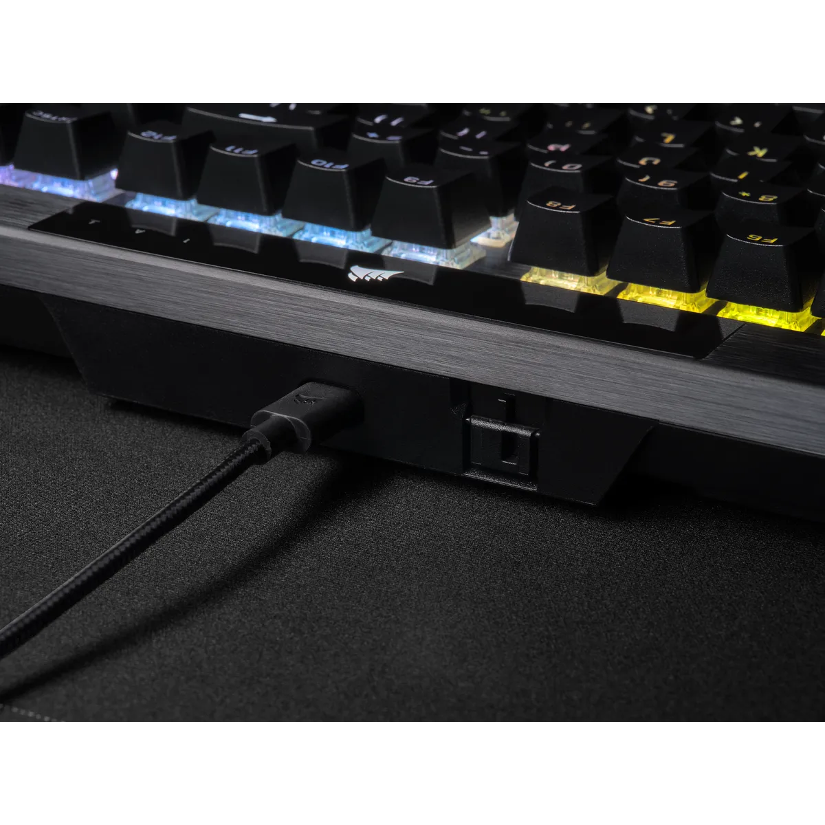 Corsair K70 PRO, Wired, USB, Opto-mechanical key switch, QWERTY, RGB LED, Black