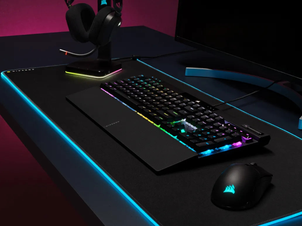 Corsair K70 RGB PRO, Full-size (100%), USB, Mechanical, QWERTY, RGB LED, Black