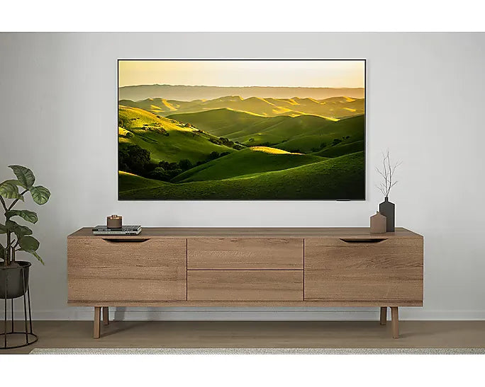 SAMSUNG UA43DU7000 43'' UHD TV; PurColour; HDR 10+; UHD Dimming; Smart TV (Tizen OS); Adaptive Sound; Auto Game Mode; Q-Symphony